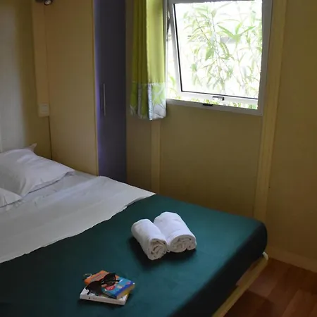 Ulvf U Libecciu ** Hotel Calvi  Buitenkant foto